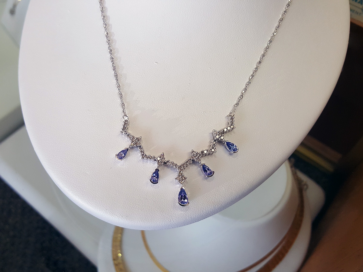 Estate jewelry Sale, Save big on Previous Owned Jewelry in Phoenix AZ