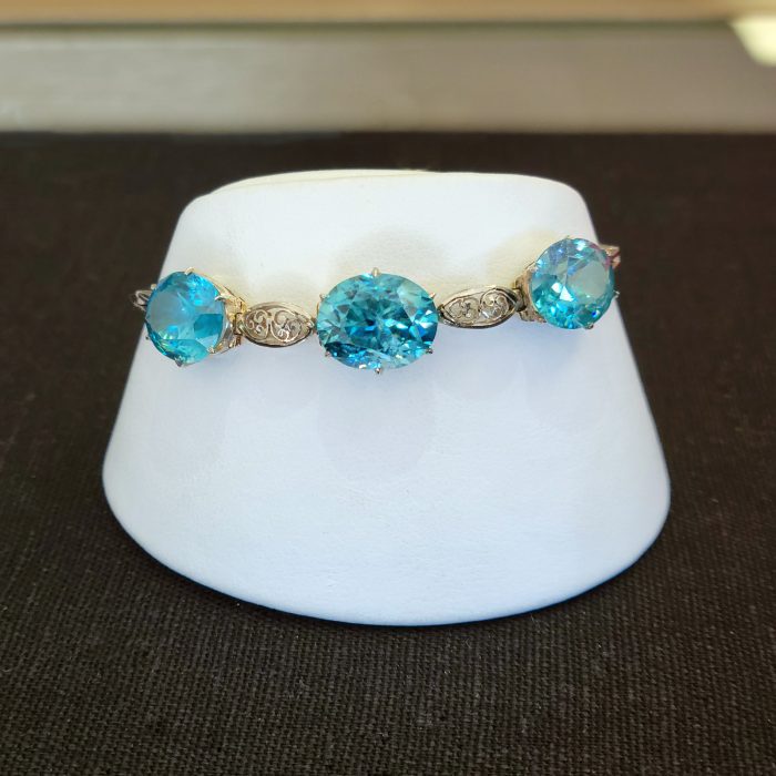 Vintage Sterling Silver, Blue Zircon Bracelet at John Wallick Jewelers in Sun City, Arizona near Glendale, AZ