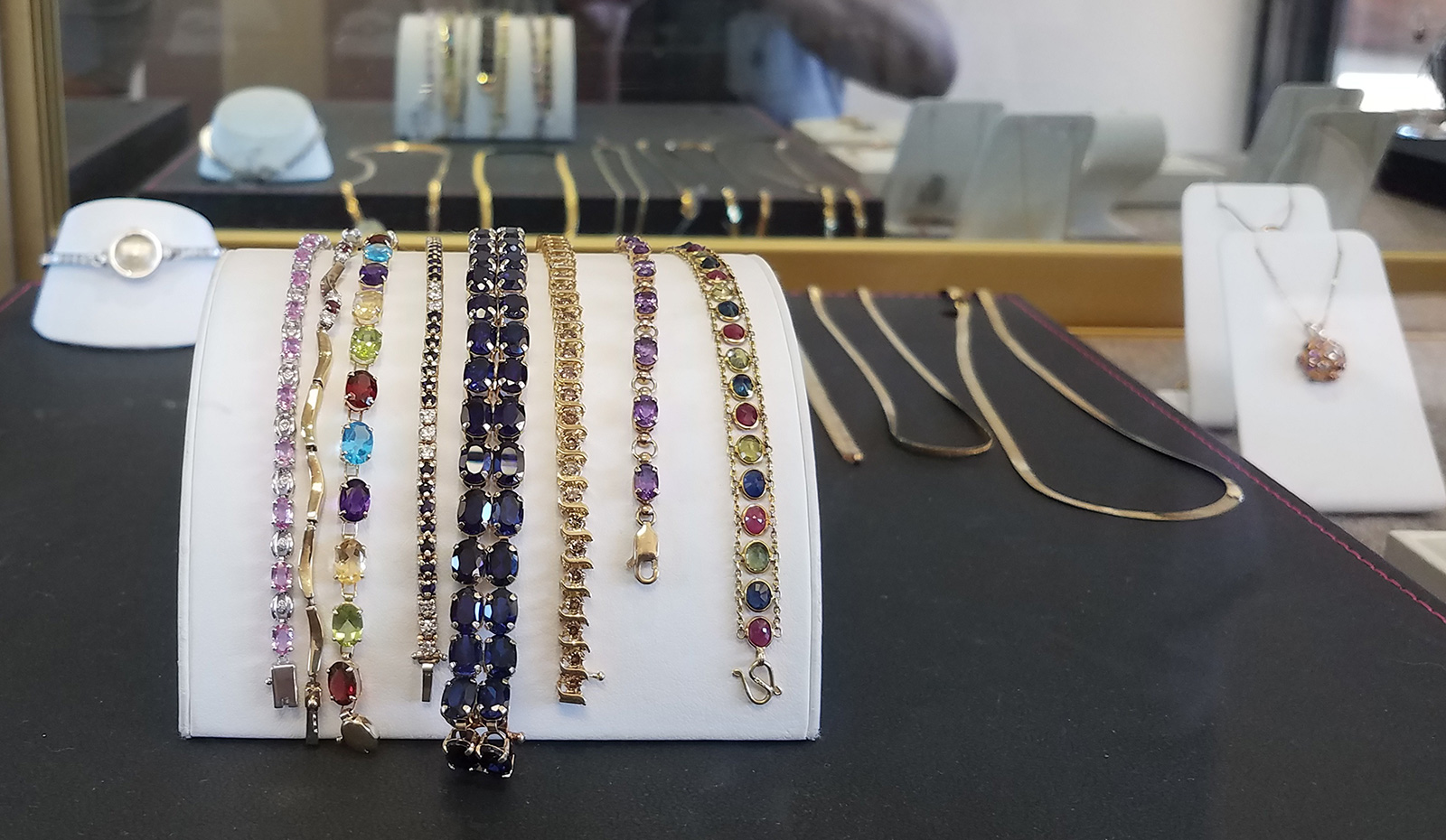 Estate jewelry Sale, Save big on Previous Owned Jewelry in Phoenix AZ