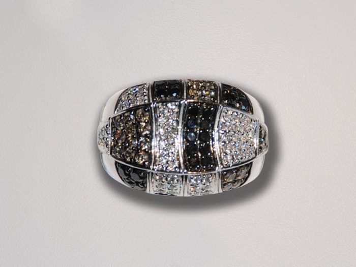 John Wallick Jewelers: White Gold Diamond Ring