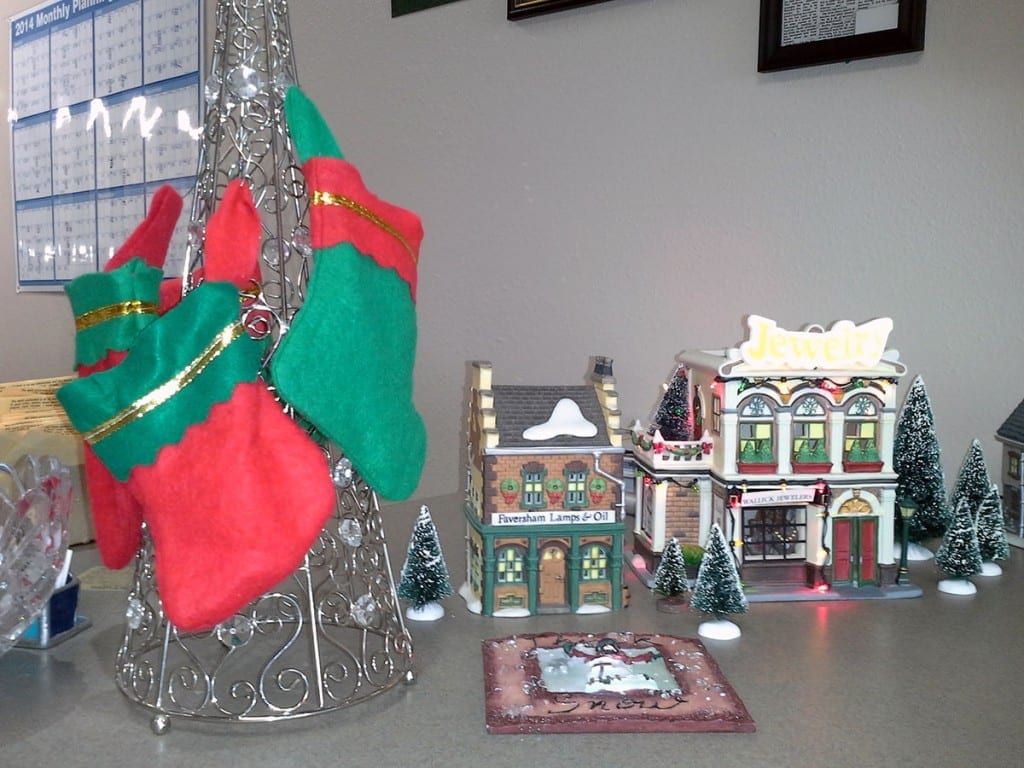 Stocking Stuffer Holiday Special at John Wallick Jewelers in Sun City Arizona near Phoenix AZ Stocking Stuffer Holiday Special at John Wallick Jewelers in Sun City Arizona near Phoenix AZ